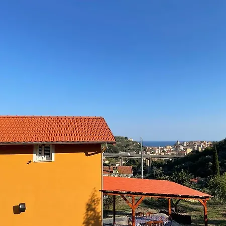 La Casa Dell'ulivo Holiday home Imperia